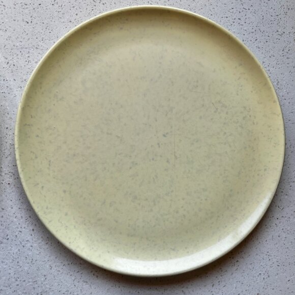 Imperial Melmac Speckled Yellow Dinnerware Plates Set Of 2 9.75" Dia MCM - Picture 8 of 8